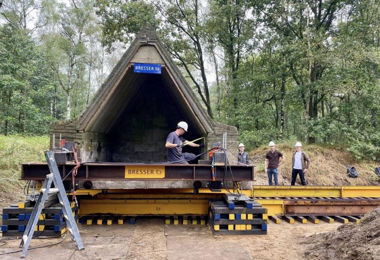 Munitiebunkers WO II verplaatst naar Park Vliegveld Soesterberg